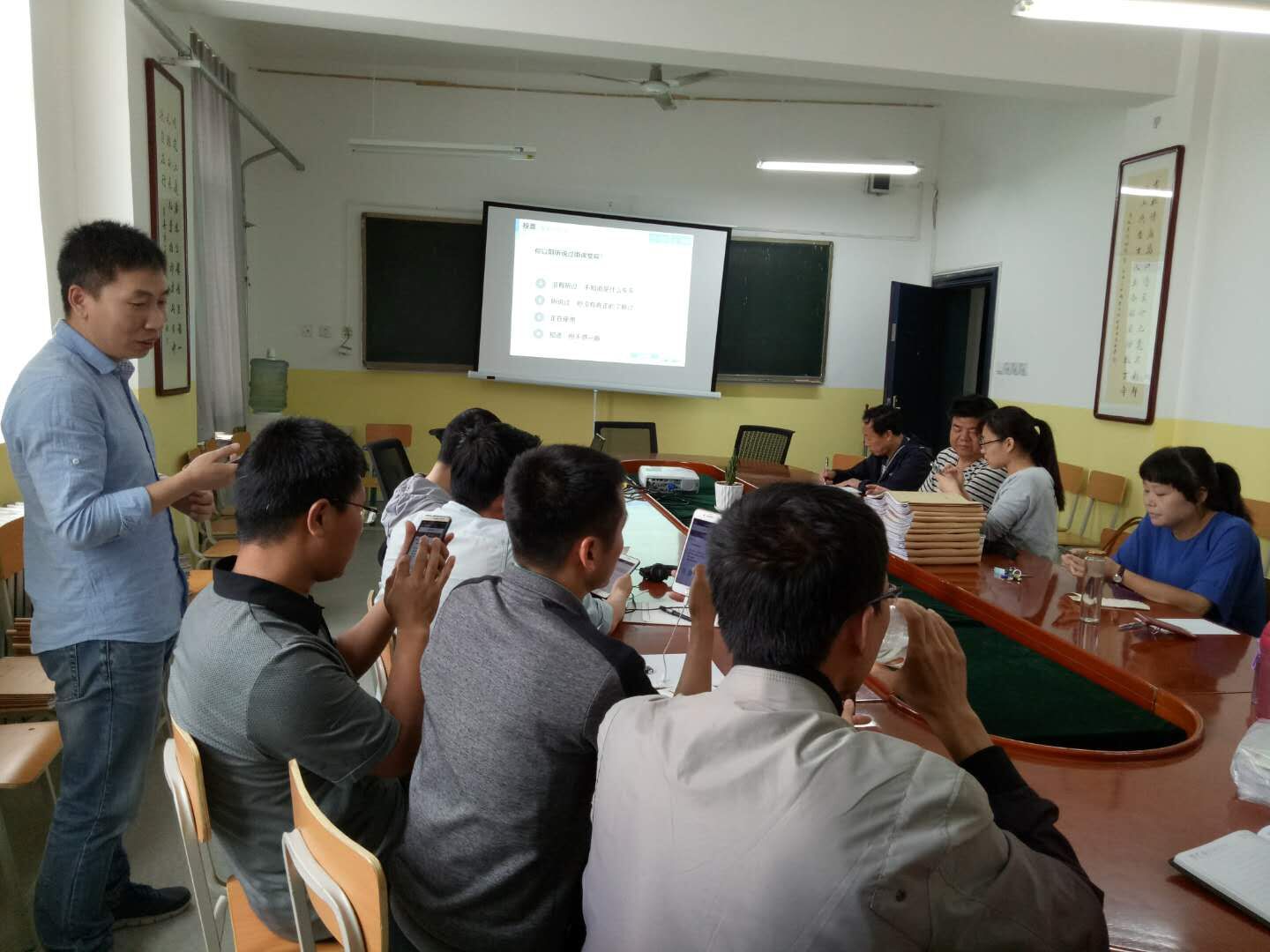 周千老师和大家交流